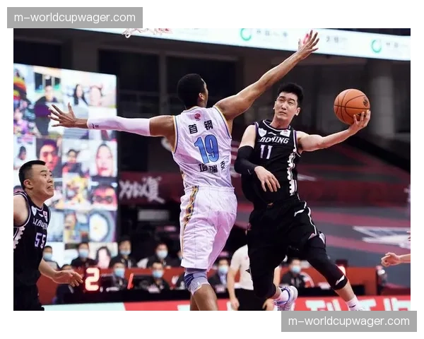 通讯：火爆的辽宁主场——CBA总决赛G1赛场内外的全景记录